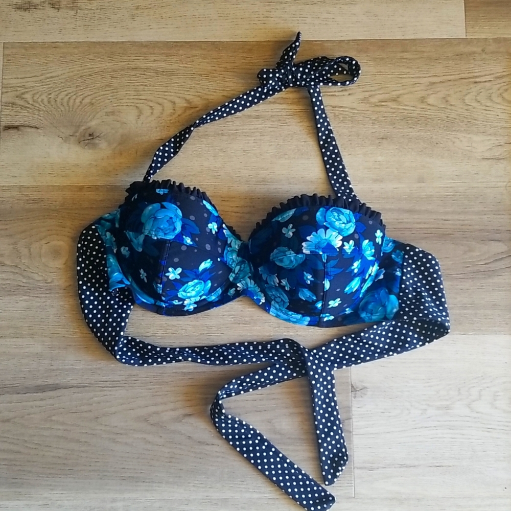 Goth Floral Cupped Bathing Suit Top